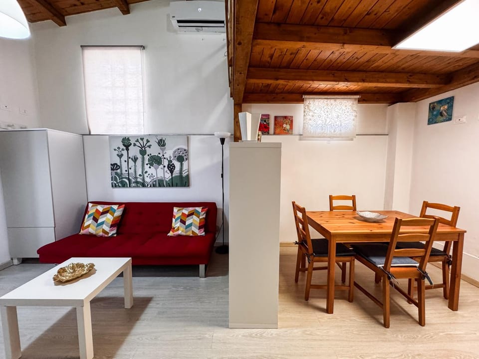 Cami s holidays home mare House in Catania