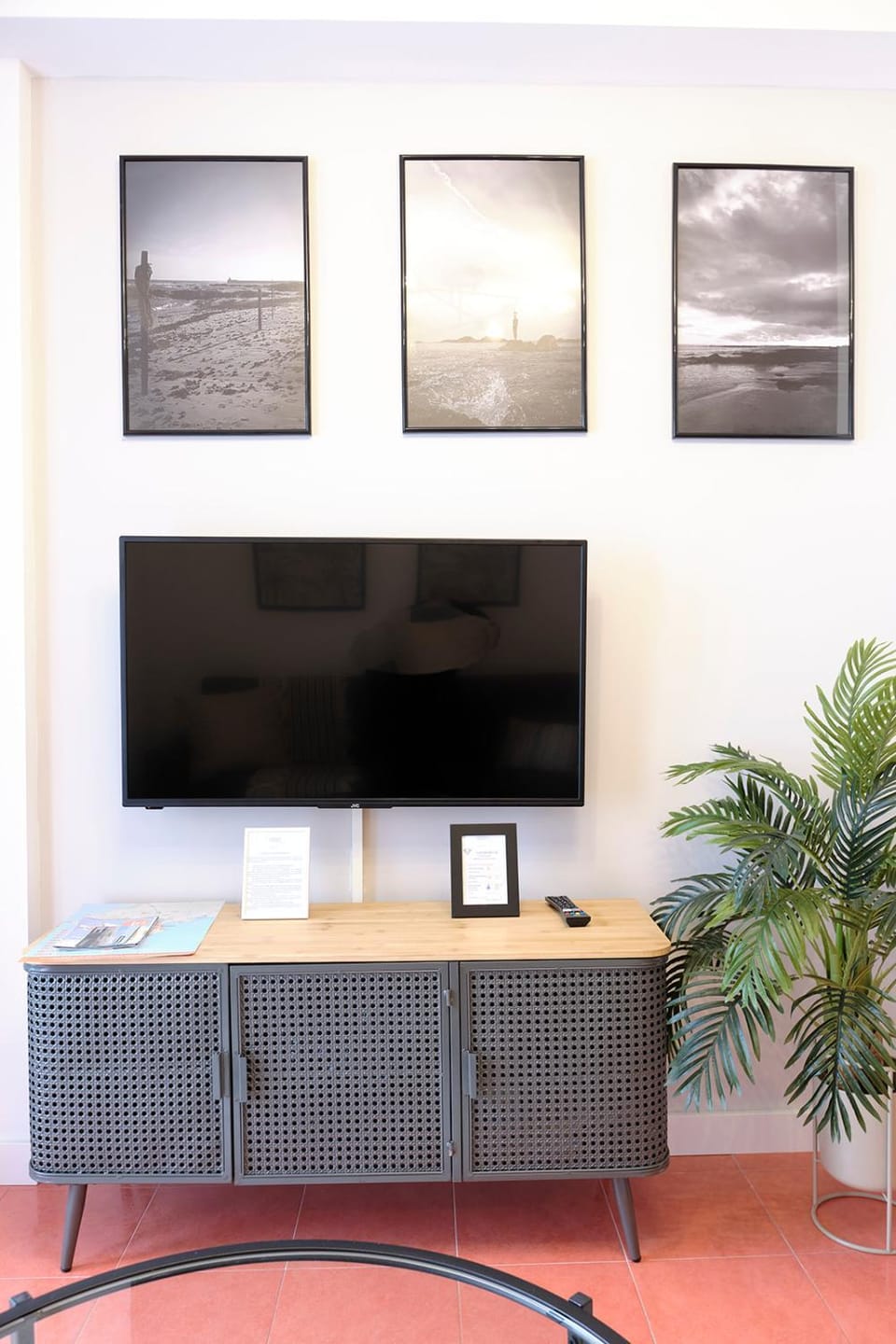 Communal lounge/ TV room, TV and multimedia