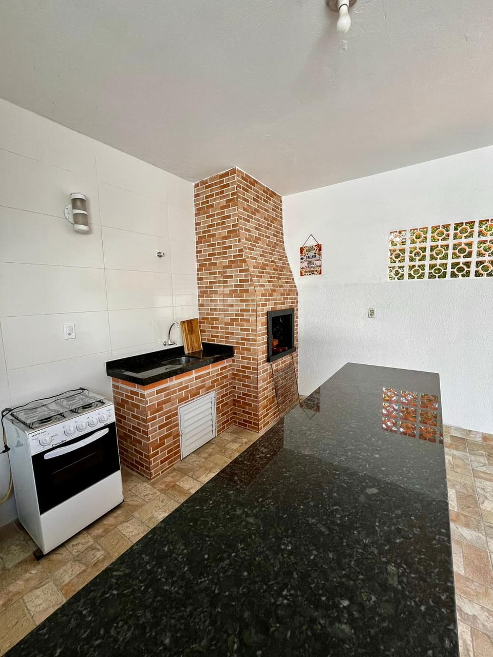 SUA CASA DE FÉRIAS 5 MINUTOS a pé do BETO CARRERO! House in Penha