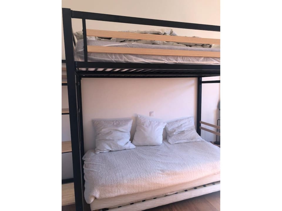 Property building, Living room, Bedroom