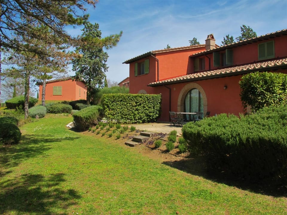 Holiday Home VIlla Limone by Interhome House in Tuscany