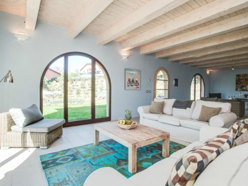 Holiday Home Villa Azzurro by Interhome House in Tuscany