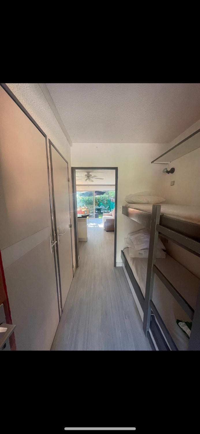 bunk bed