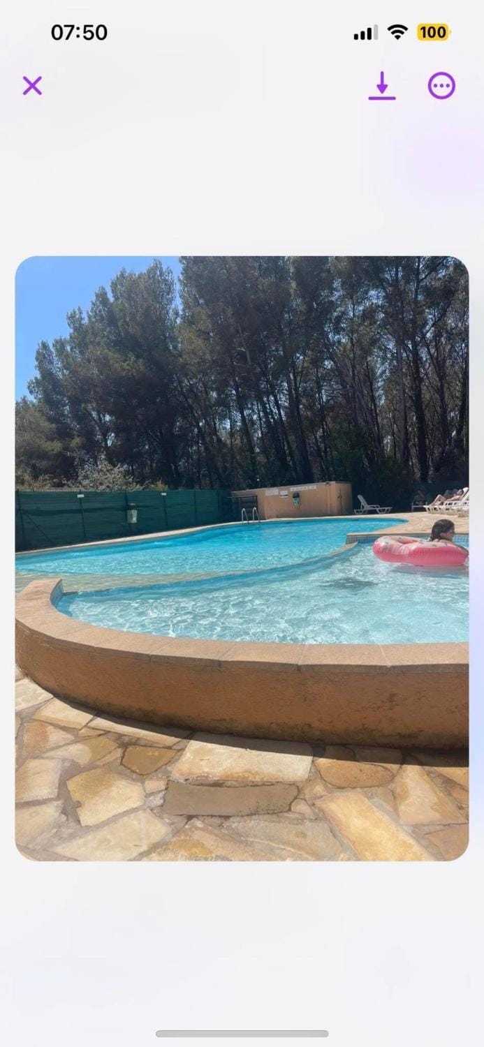 Sanary sur mer grand studio bord de mer Apartment in Sanary-sur-Mer