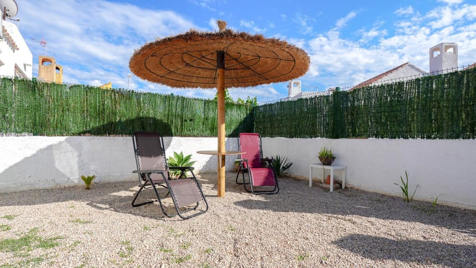 Patio, Day, Garden, Garden view
