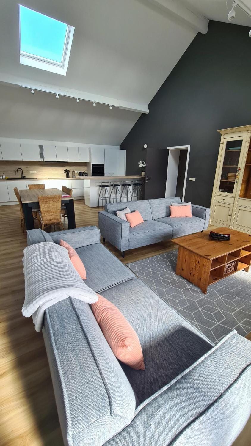 Kitchen or kitchenette, Living room, Seating area