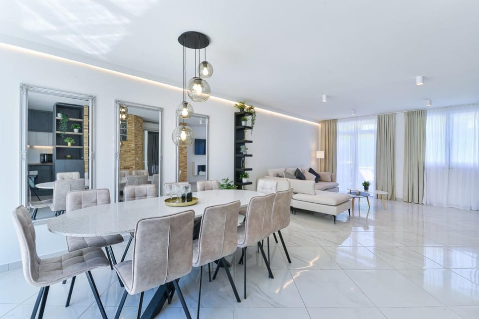 Living room, Seating area, Dining area