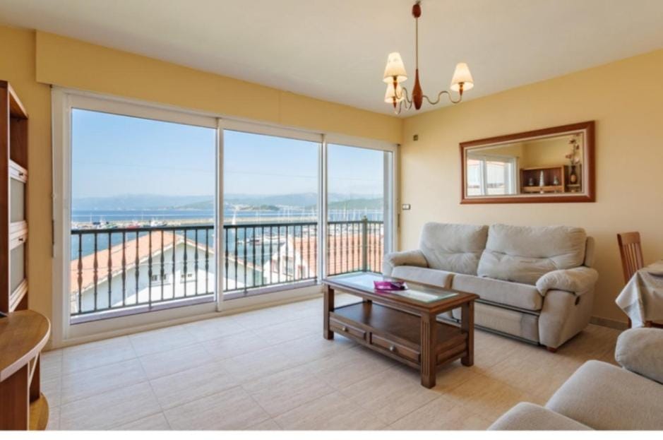 View (from property/room), Balcony/Terrace, Living room, Sea view