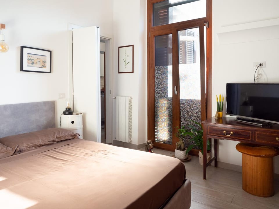 The Heart of Naples - Neapolitana Apartment in Naples