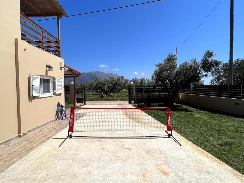Tennis court