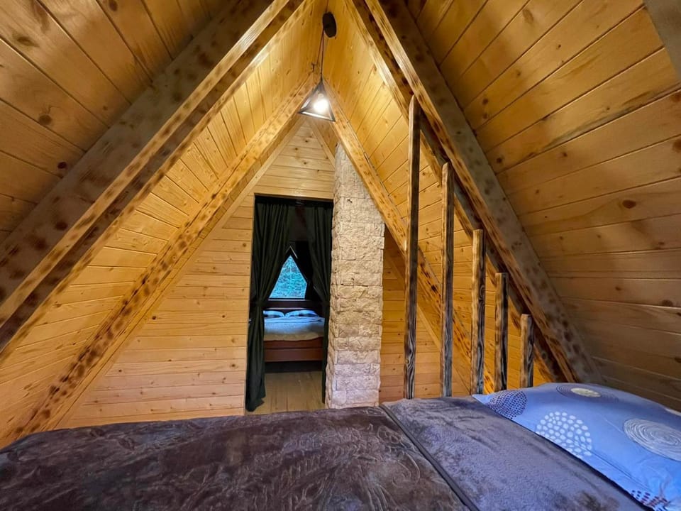 Rajska suma Chalet in Montenegro
