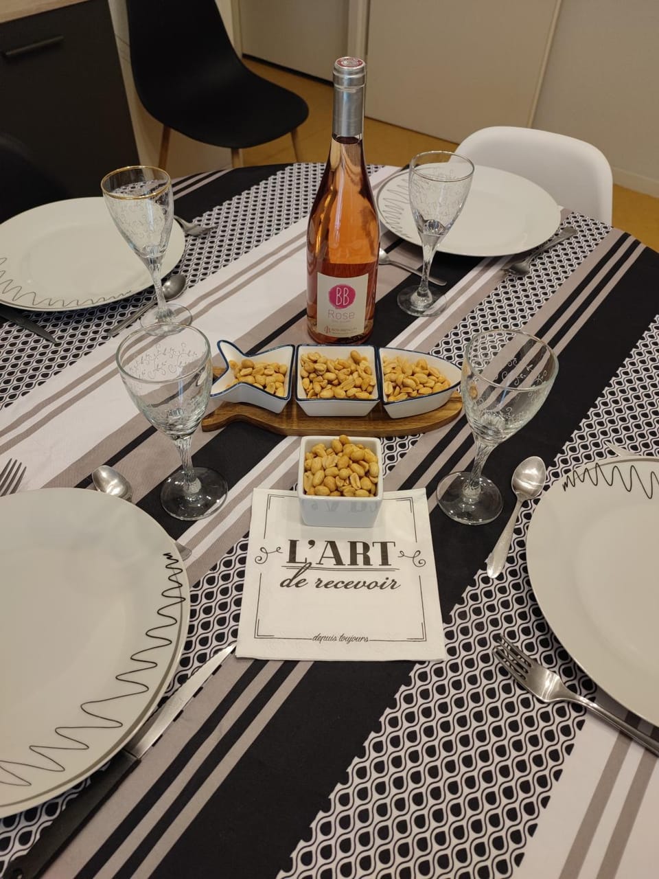 Dining area, Dinner