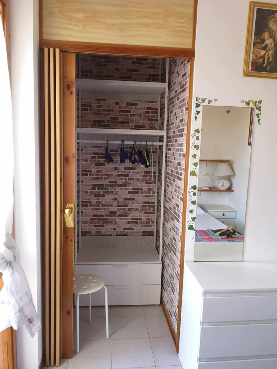 wardrobe