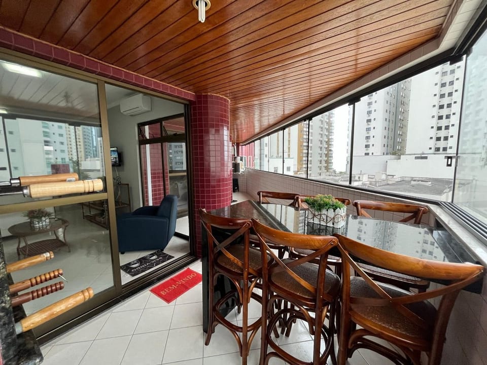 CT02- 2 Quartos| Quadra Mar| Churrasq | Vista mar Apartment in Camboriú