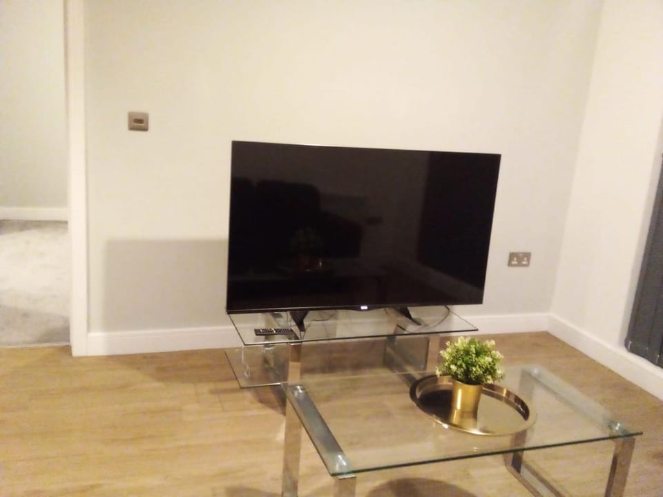 Communal lounge/ TV room, Living room