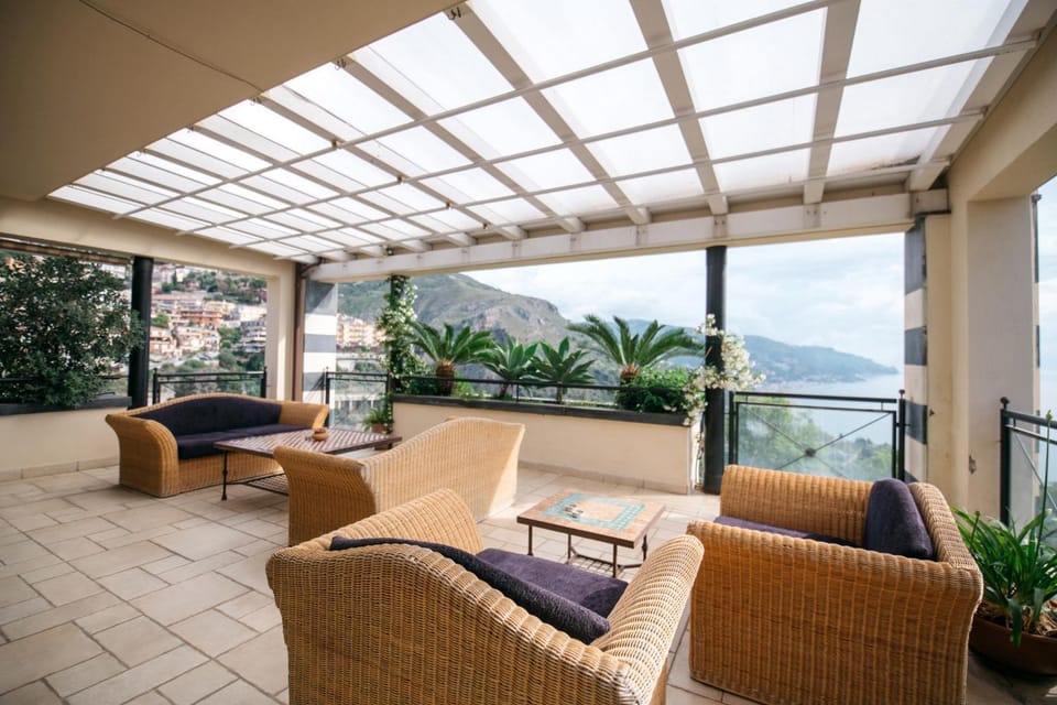 Patio, Balcony/Terrace