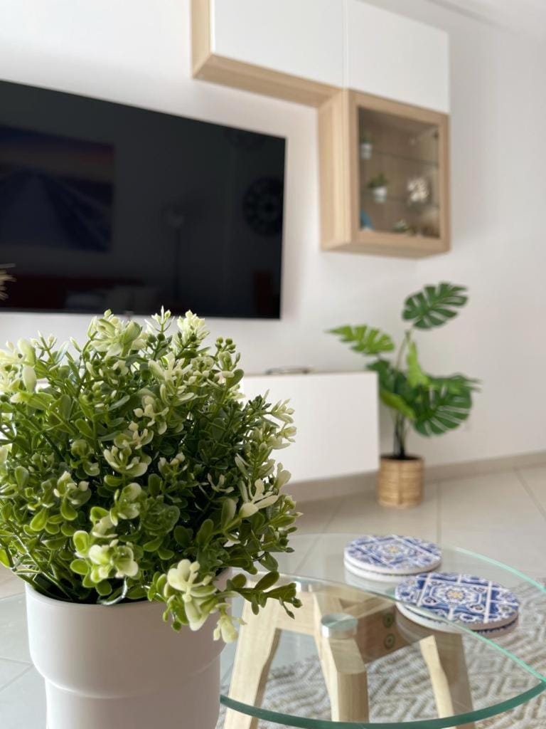 Communal lounge/ TV room, TV and multimedia, Living room, Seating area