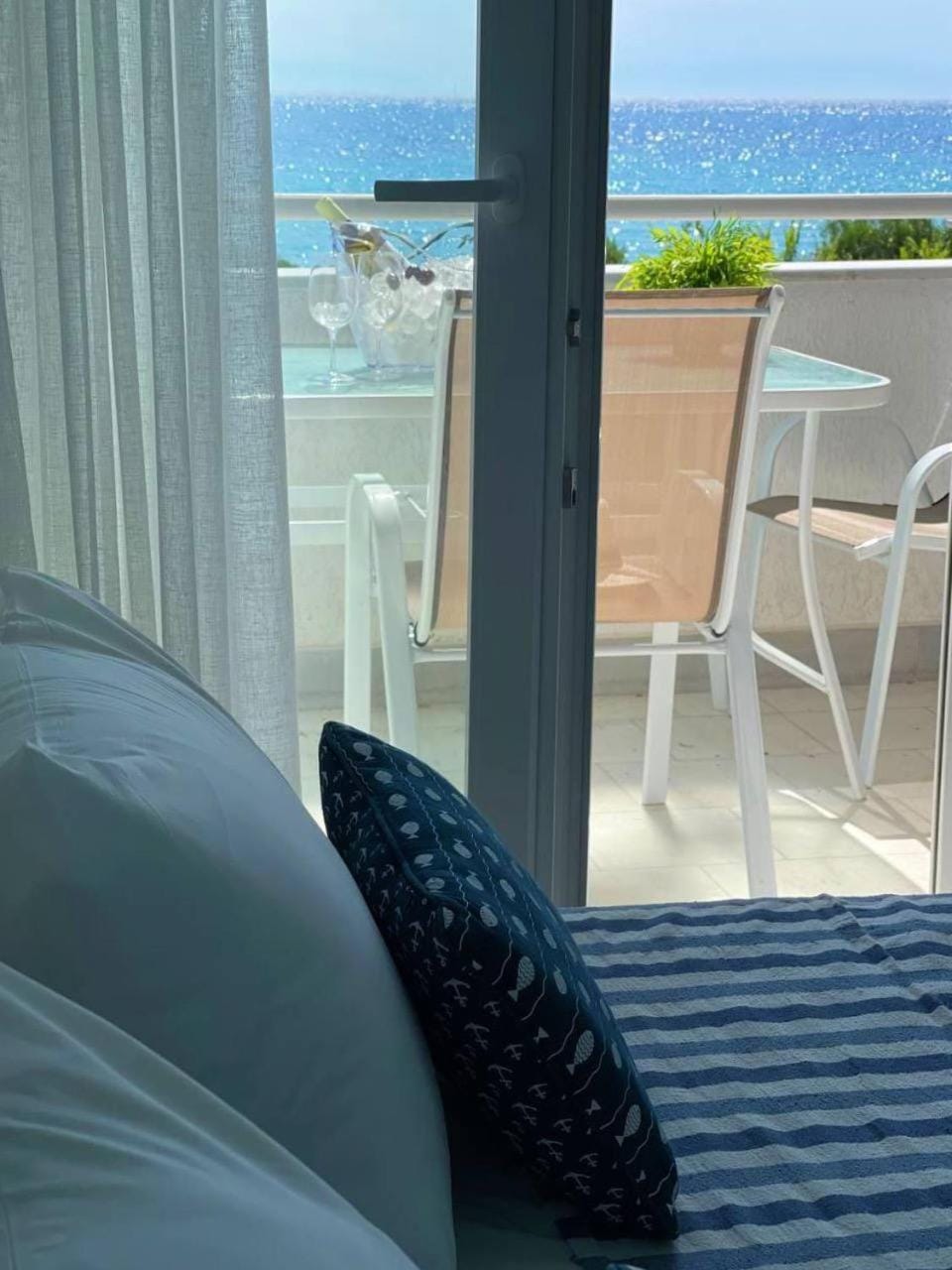 View (from property/room), Balcony/Terrace, Bedroom, Sea view