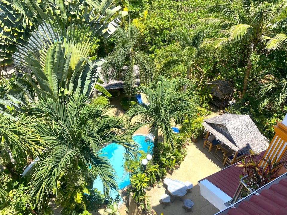 Property building, Swimming pool