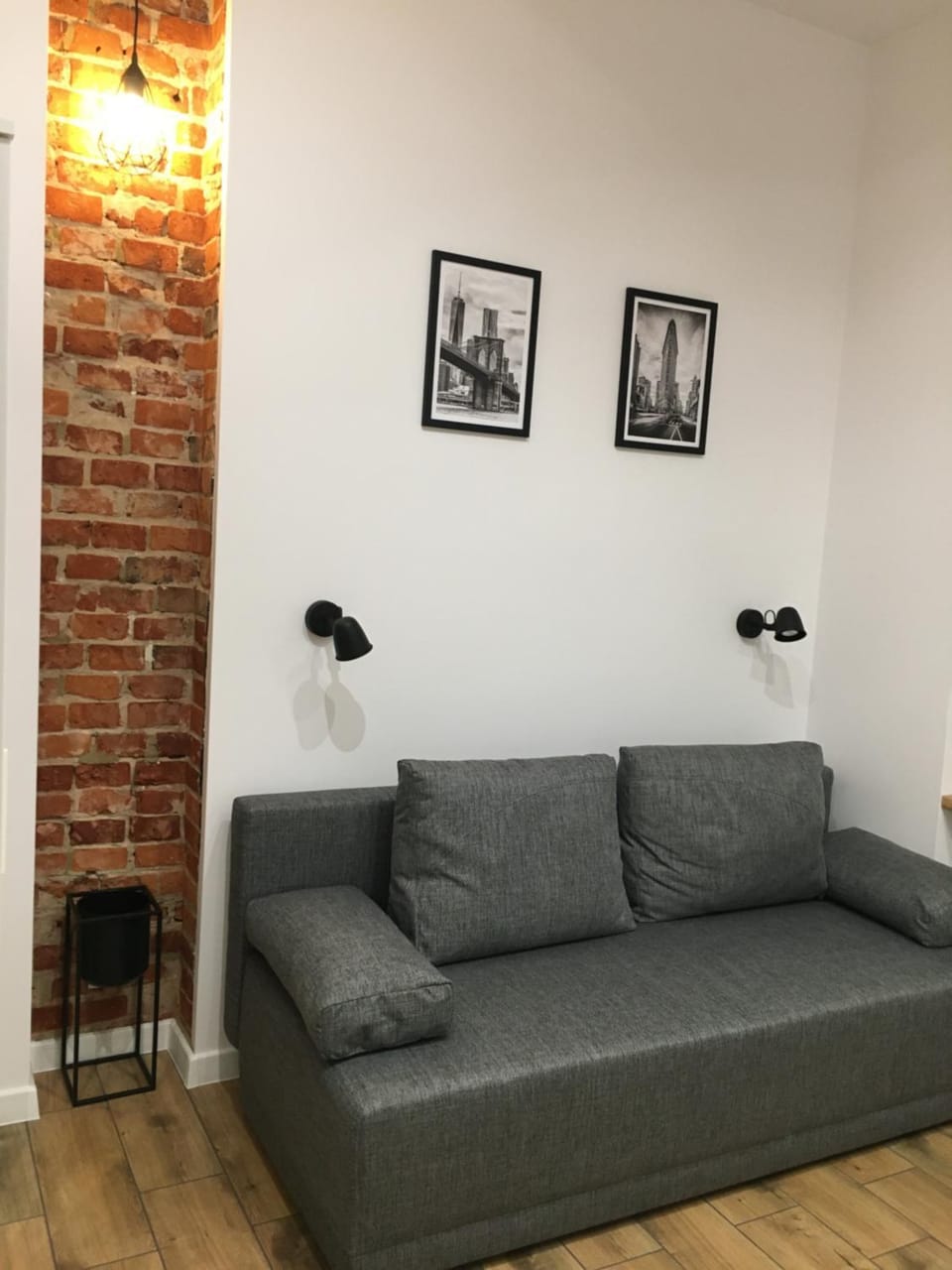Bed, Living room