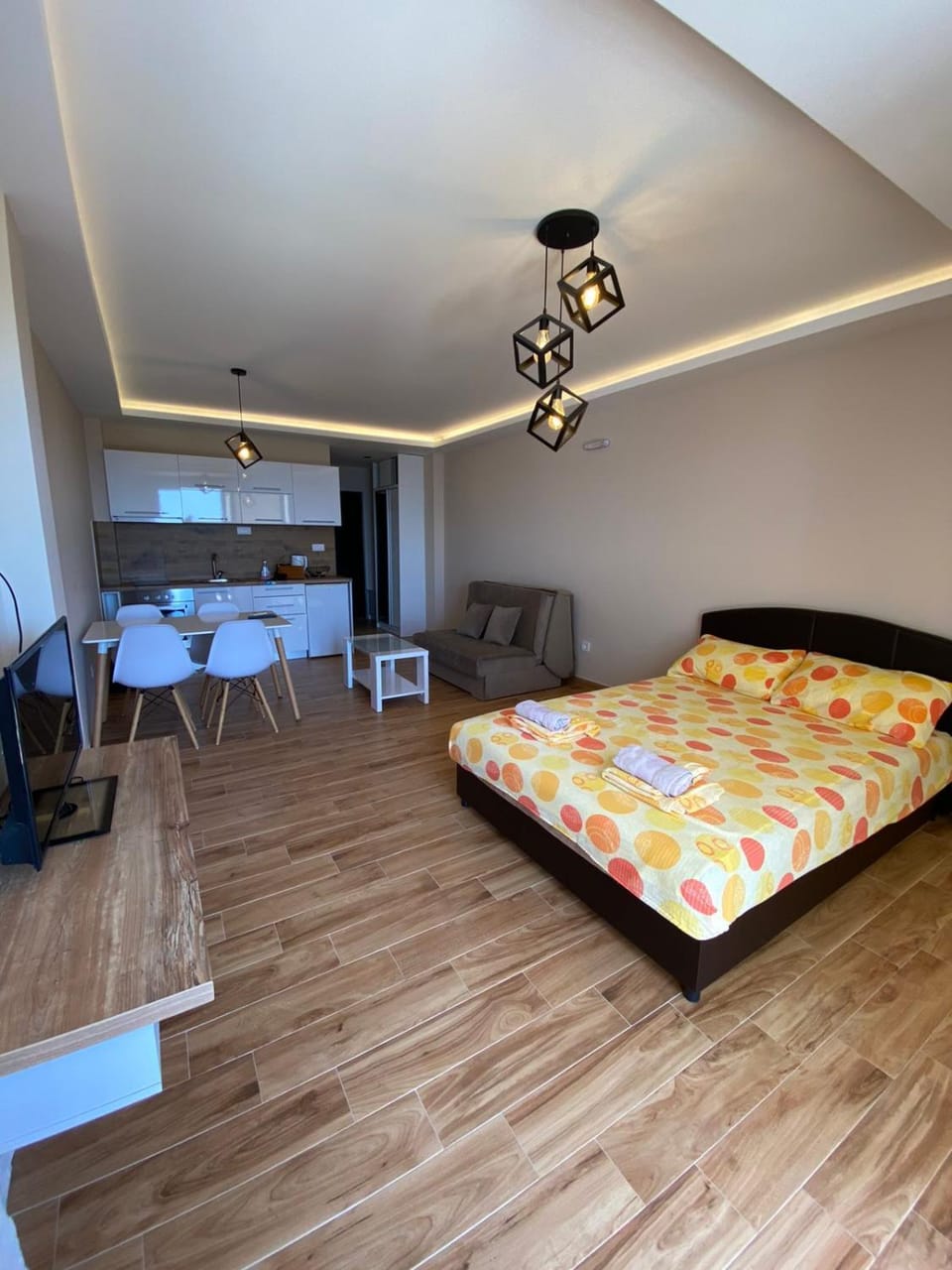 Photo of the whole room