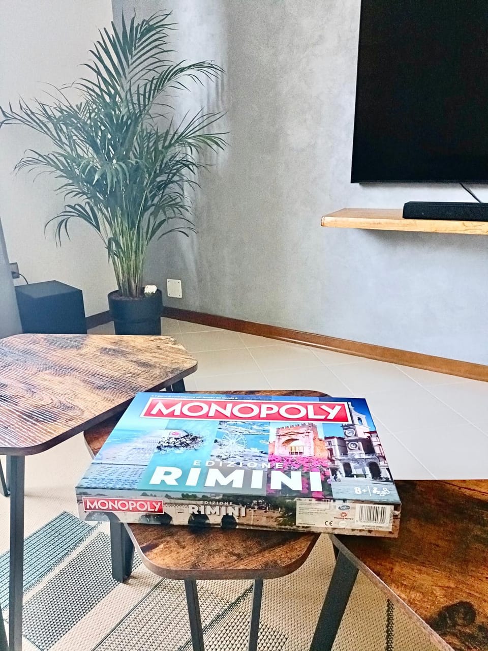 Communal lounge/ TV room, TV and multimedia, Living room, Seating area, Evening entertainment