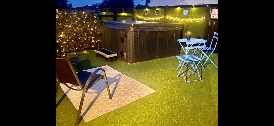 Wee Hoose-Private-Hottub -Romantic Break-Portaferry Bed and Breakfast in Northern Ireland