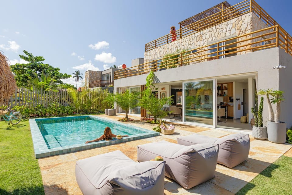 View (from property/room), Garden view, Landmark view, Pool view
