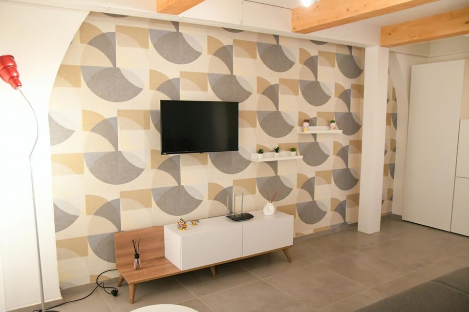 TV and multimedia, Evening entertainment