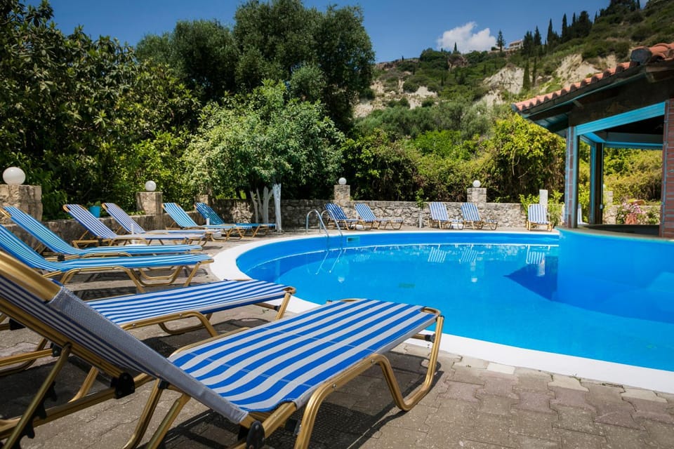 Lounge or bar, Swimming pool