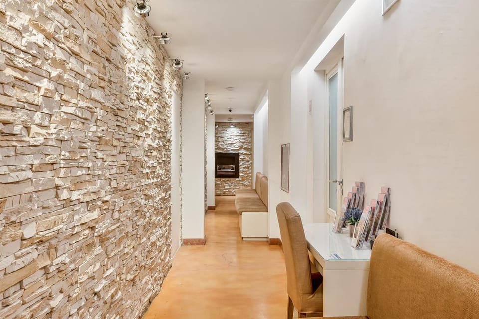 Aurora Garden Lodging - Rooms & Apartment Bed and Breakfast in Florence