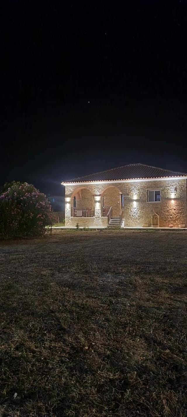 VILLA PORTIANOU Villa in Decentralized Administration of the Aegean