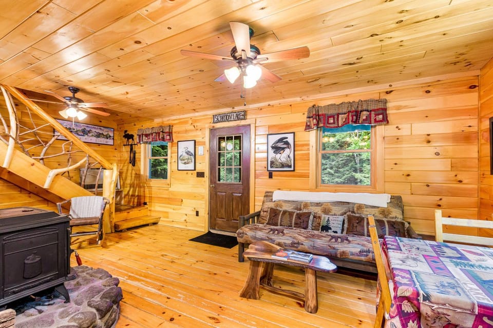 Lost Pond Cabin Cabin in Adirondack Mountains