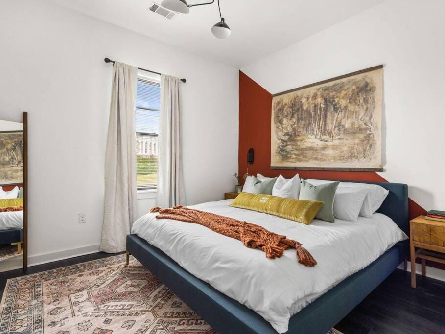 Bed, Bedroom