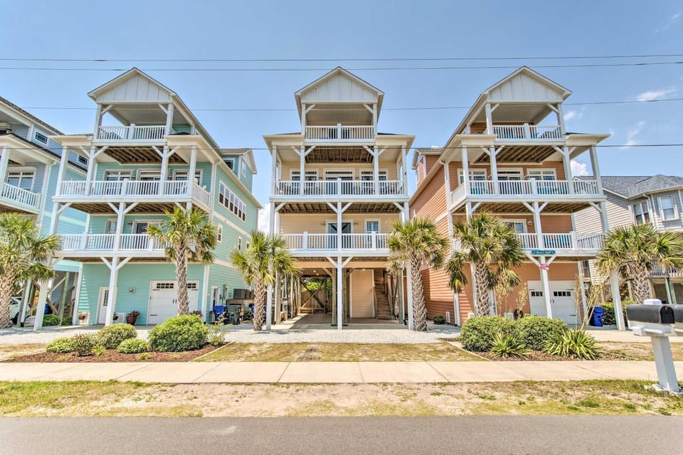 Surf City Escape w/ 6 Decks: Steps To Beach House in Surf City