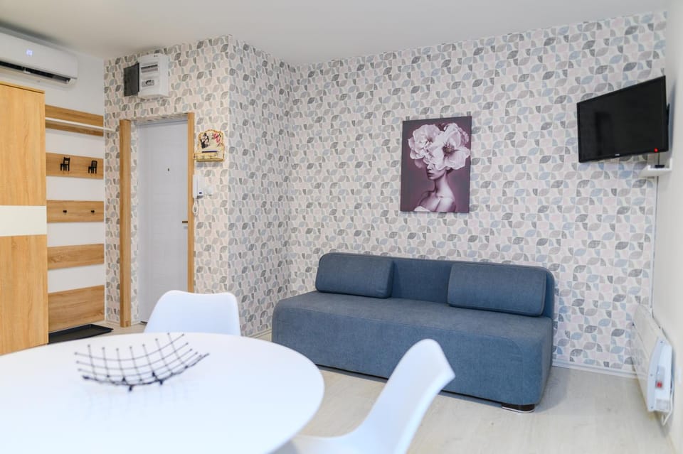 Sky Lux Apartment in Serbia
