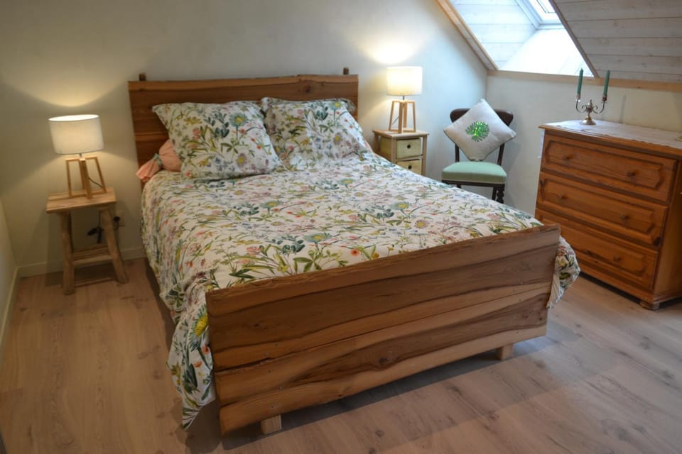 Escale à Villeperdue chambre JÜRMALA Vacation rental in Centre-Val de Loire