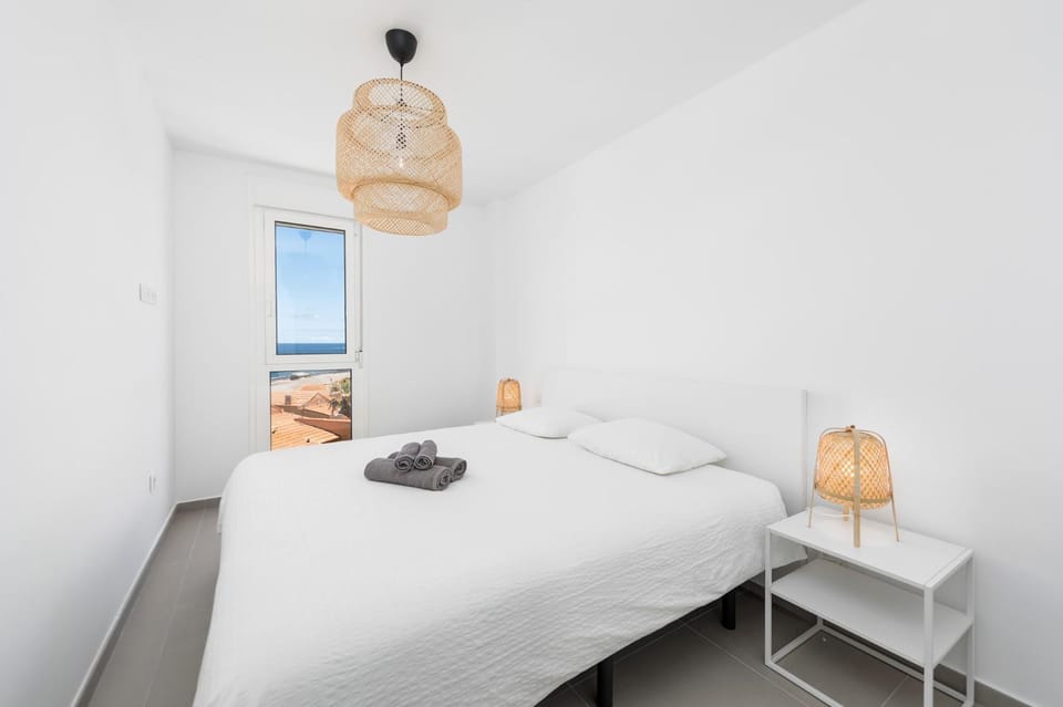 Bed, Photo of the whole room, Bedroom, Sea view