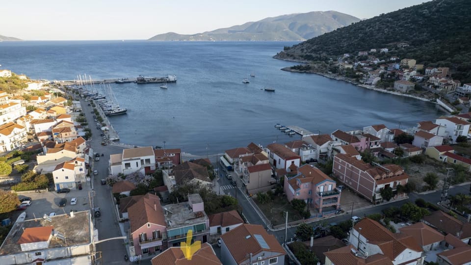 Nearby landmark, Natural landscape, Bird's eye view