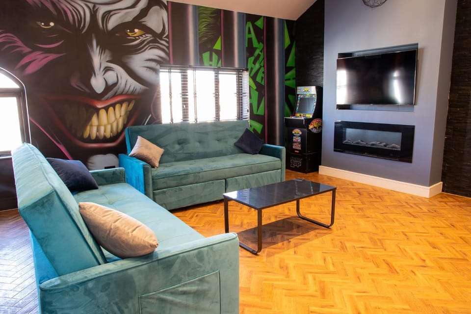 Living room, Seating area