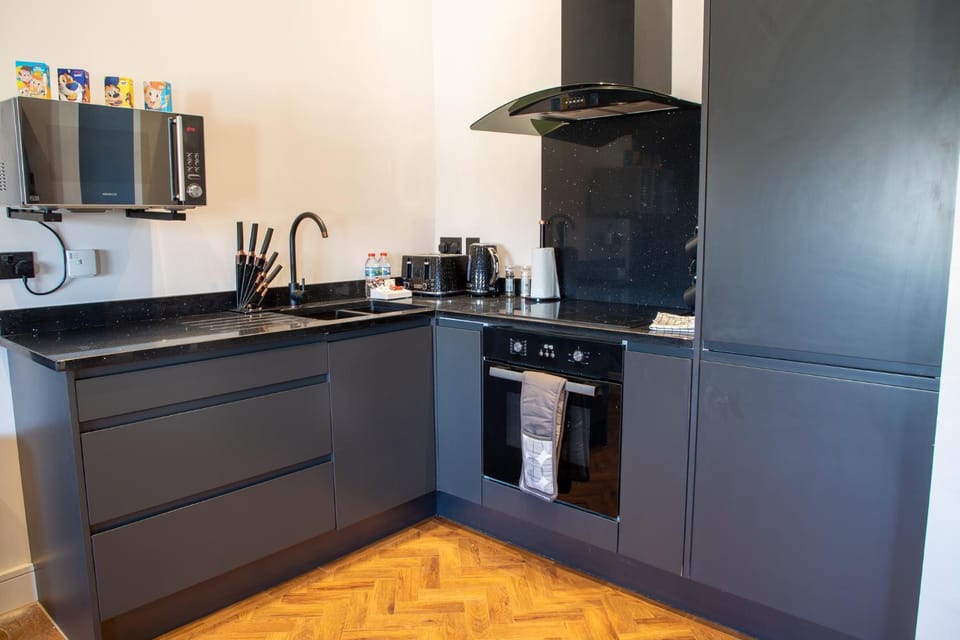 Coffee/tea facilities, Kitchen or kitchenette, Communal kitchen