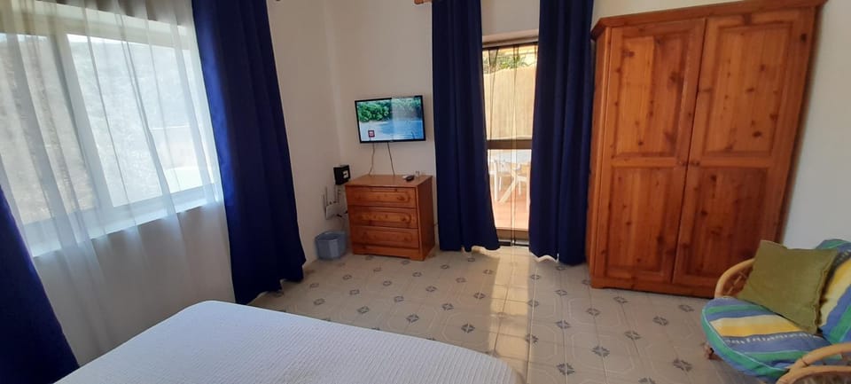 Villa Bronja Studio airconditioned apartment Xlendi Apartment in Munxar