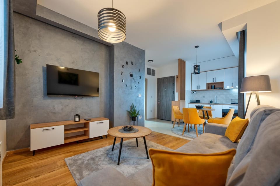 TV and multimedia, Living room, Seating area