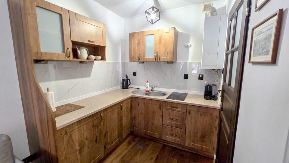 Kitchen or kitchenette, stove