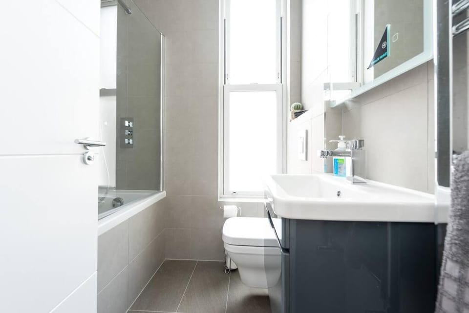 Beautiful Apartment by Hyde Park SS2 Apartment in City of Westminster