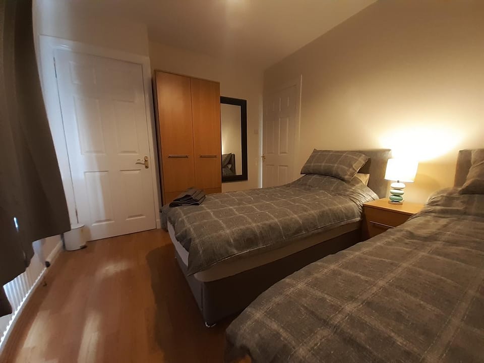 Bed, Photo of the whole room, Bedroom, wardrobe