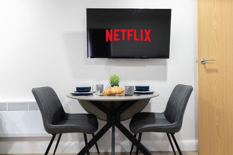 TV and multimedia, Dining area