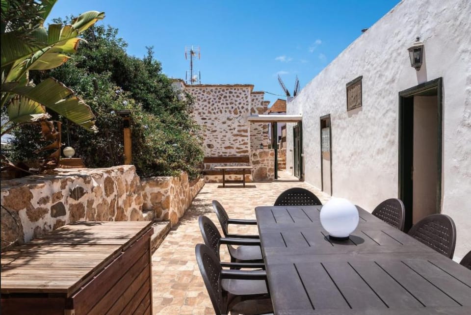 Histórica Villa con molino de viento Villa in Maxorata