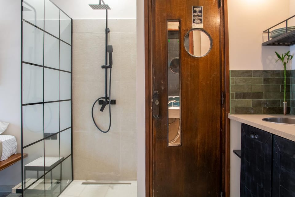 Mosaics studio apt in the Central Market of Athens Apartment in Athens