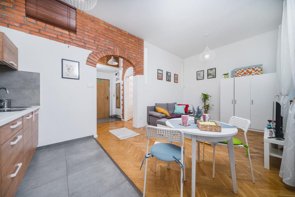 Kitchen or kitchenette, Living room, Dining area